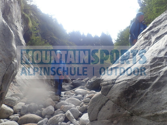 P1010022 | Bestelle die Bilder deines Berg- oder Wasser-Abenteuers mit Mountain Sports bequem von zu Hause aus direkt über unseren Online Fotoshop von pictrs.com. - Realisiert mit Pictrs.com