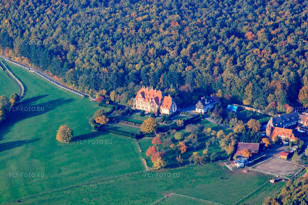 Vue aérienne: Ferme Mellon et Villa Le Riesack à Niederbronn-les-Bains dans le département Bas Rhin, France – .Photo: IMG_54144.jpg prise le 21/10/2012 par Werner Riehm/FLY-FOTO.eu – Résolution de l'original: 4557 x 3038 px – Ferme Mellon - Restaurant et chambres d'hôtes – Gite de groupe en Alsace. Fetes de famille. Villa le Riesack. Capacit\xc3\xa9: 30 \xc3\xa0 50 Personnes