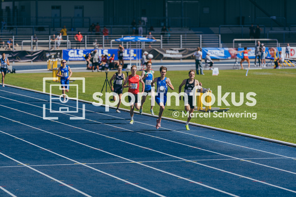 DM U23 U18 Bochum 2026 | Der Zieleinlauf im 800-Meter-Lauf bei den Deutschen Meisterschaften der U18 &amp; U23 2026 im Lohrheidestadion in Bochum-Wattenscheid. - Realisiert mit Pictrs.com