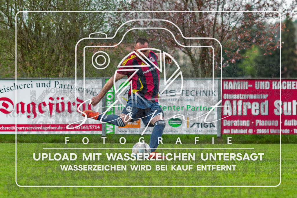 FGFSSGN-1026 | Pascal Fuhwerk (SG Nordheide 3 #06) beim Herren 3. Kreisklasse HK Spiel zwischen FG Fulde-Stellichte II und SG Nordheide III im Fulder Zentralstadion, Fulde (Simon Paul Stopat) - Realisiert mit Pictrs.com