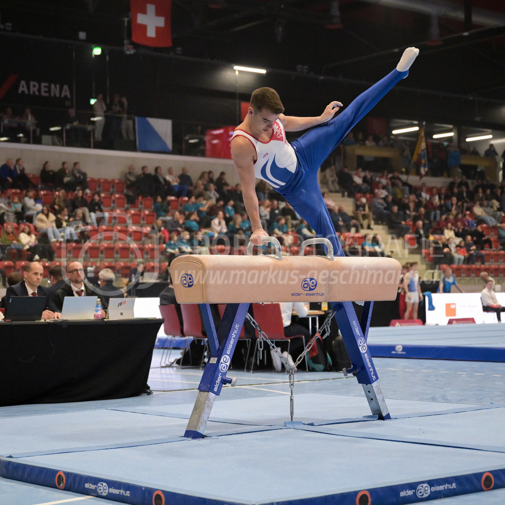 Schweizer Meisterschaften Kunstturnen Mannschaften Männer (B) - 22. November 2025 | Schweizer Meisterschaften Kunstturnen Mannschaften Männer (B)AXA Arena, WinterthurBild: Sportfotografie Markus Aeschimann | www.markus-aeschimann.ch - Realisiert mit Pictrs.com
