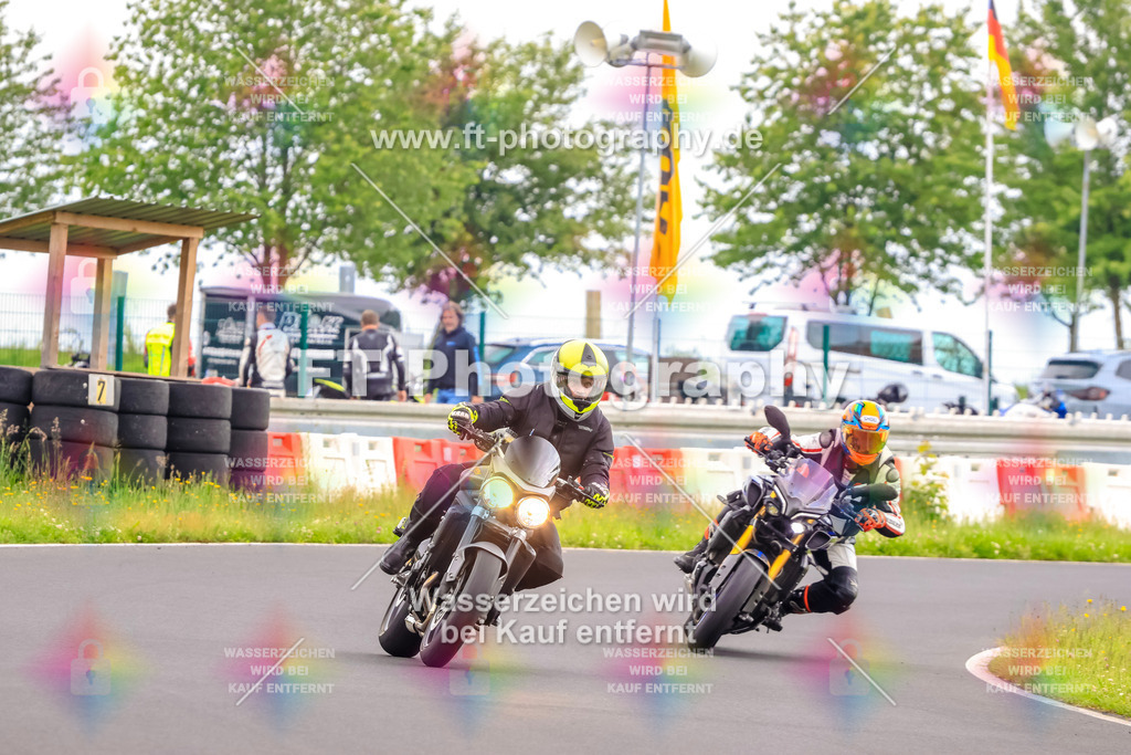 VBK-7736 | Hier findet Ihr Bilder von Touristenfahrten auf der Nürburgring Nordschleife oder von anderen Veranstaltungen die ich besucht habe. Viel Spass beim Durch Schauen 