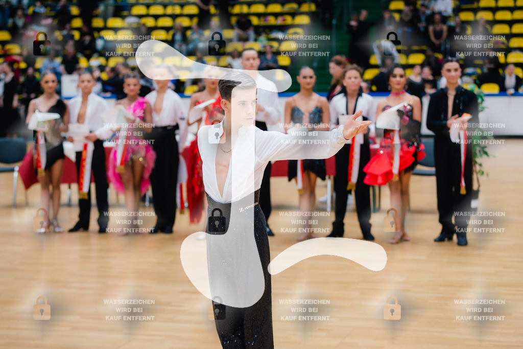 Hessen Tanzt WDSF Open Junior II Latin 1st (261) Largo Zofcin _ Eliana Pfaffenroth (Schwarz-Silber Frankfurt)-2025-05-18-5742 | Webshop for digital downloads and prints of dance sport, event & show photographer Julian Link - Realisiert mit Pictrs.com