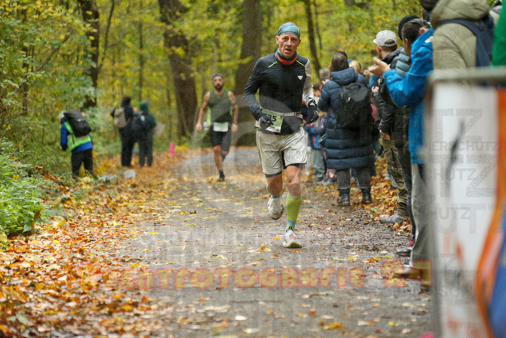 251026_1223_EX1_0254 | Sportfotografie im Rhein-Sieg Kreis, Köln, Bonn, NRW, Rheinland Pfalz, Hessen, etc. Unser Tätigkeitsfeld umfasst den Laufsport vom Volkslauf über den Marathon, Duathlon, Triathon bis zum Ultralauf wie Kölnpfad Ultra oder Schindertrail.