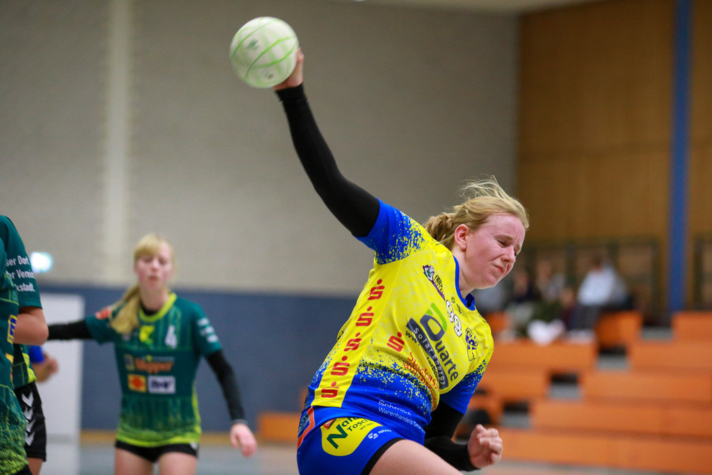 SVN_ SVFriedrichsfeld_141224_043 | Bildergalerie von Sport-Ereignissen aber auch von weiteren spannenden Dingen - nicht nur vom Niederrhein. In Anlehnung an den bekannten Spruch von Hanns Dieter Hüsch heißt das Motto: "Niederrhein ist überall".  - Realisiert mit Pictrs.com