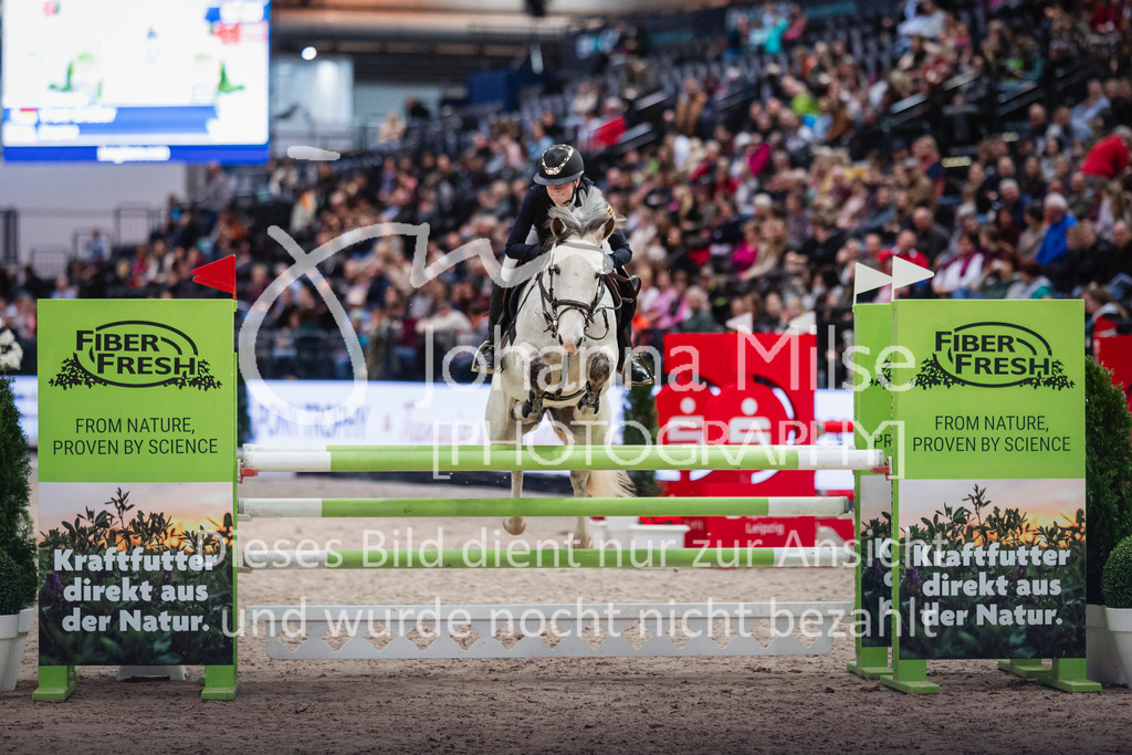 240119_Leipzig_PonyTrophy-647 | Deine schönsten Turniermomente als professionelle Fotos! Entdecke hochwertige Pferdesport-Fotografie im Online-Shop. Jetzt Fotos finden & bestellen!