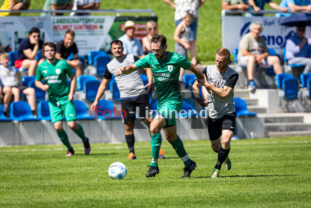 SV Haunshofen gegen ASV Gerentsried | Fußball Herren Kreisklasse Gruppe 3 Zugspitze 2024/25, SV Haunshofen gegen ASV Gerentsried, 20250531,,2025-05-31 in Haunshofen (Sportplatz Haunshofen), Tim FREIWALD (SV Haunshofen 22), Christian SACHER (ASC Geretsried 13)Copyright: WolfgangxLindner www.foto-lindner.de
