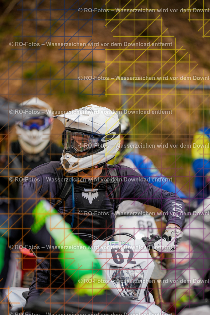 5 Lauf Mernes-105 | Sportfotografie von RO-Fotos: Motorsport, Motocross, Enduro, Laufveranstaltungen und Triathlon. Professionelle Fotos von Sportlern und Events. - Realisiert mit Pictrs.com