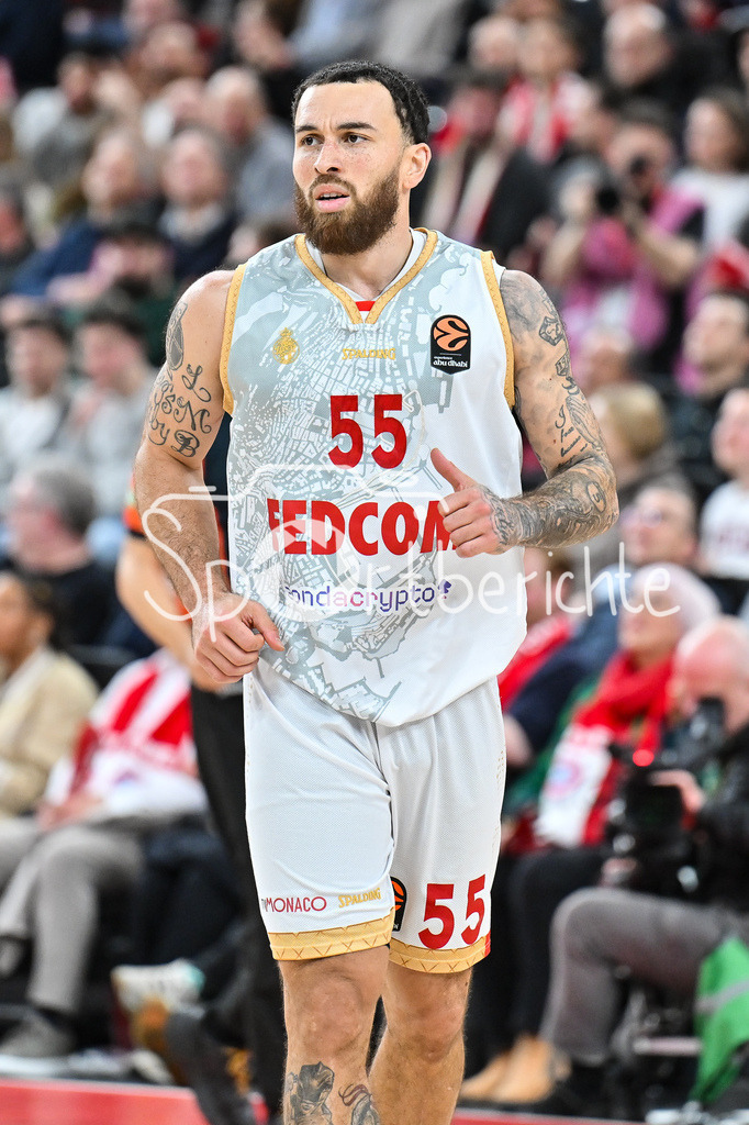 FC Bayern Basketball - AS Monaco Basket | MUNICH, GERMANY - 05. FEBRUARY: im Bild Mike JAMES (AS Monaco Basket 55) / Einzelfoto / Freisteller während dem Match zwischen dem FC Bayern Basketball und dem AS Monaco Basket am 27. Spieltag der EuroLeague im SAP GARDEN