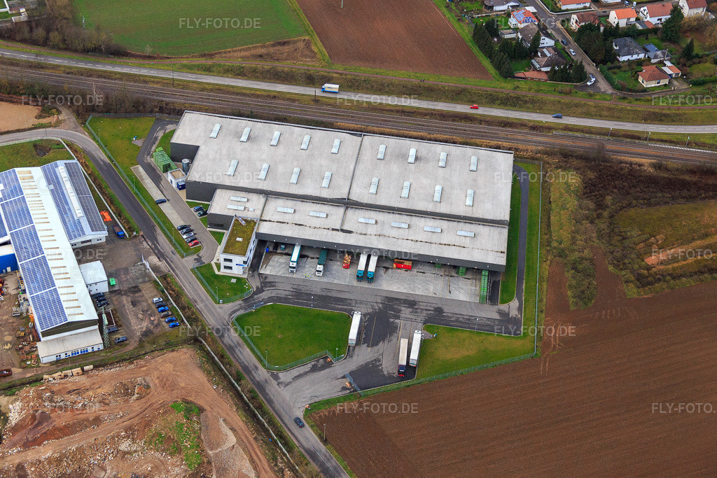 Eichenlaub Logistik GmbH http://www.eichenlaub-logistik.de/ | Luftbild: Eichenlaub Logistik GmbH http://www.eichenlaub-logistik.de/ in Rohrbach im Bundesland Rheinland-Pfalz in Deutschland. Foto: IMG_085659.jpg vom 08.01.2016 durch Werner Riehm/FLY-FOTO.de - Realisiert mit Pictrs.com