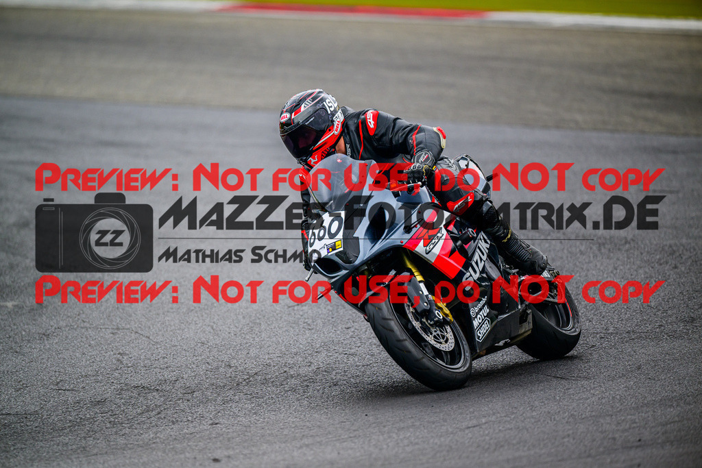 MaZZes_FotoMatrix_240717_6007705_2893 | GELB