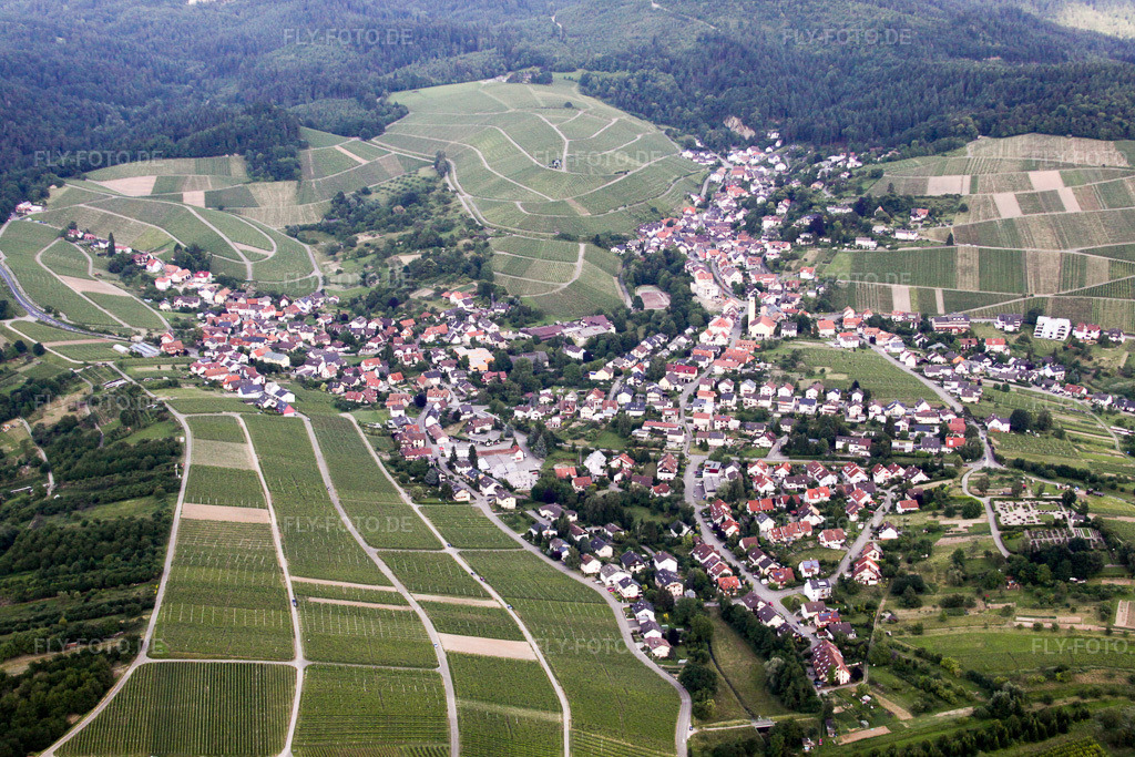 Luftbild: Ortsansicht aus Westen im Ortsteil Varnhalt in Baden-Baden im Bundesland Baden-Württemberg in Deutschland. Foto: IMG_18818.jpg vom 03.06.2009 durch Werner Riehm/FLY-FOTO.de