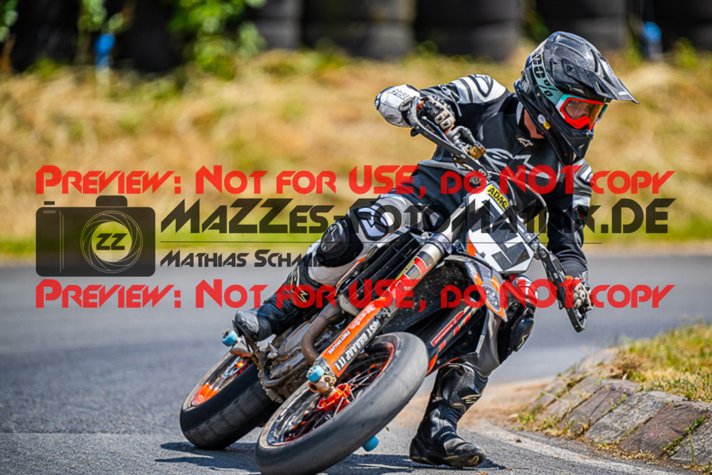 MaZZes_FotoMatrix_220529_8158 | Fotograf Mathias Schmid
Sportfotograf,
Eventfotograf,
Hochzeitsfotograf,
Portraitfotograf