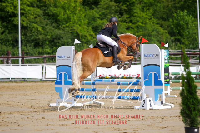 DKP41327 | Turniersportfotografie; Pferdefotografie; Dressurfotografie