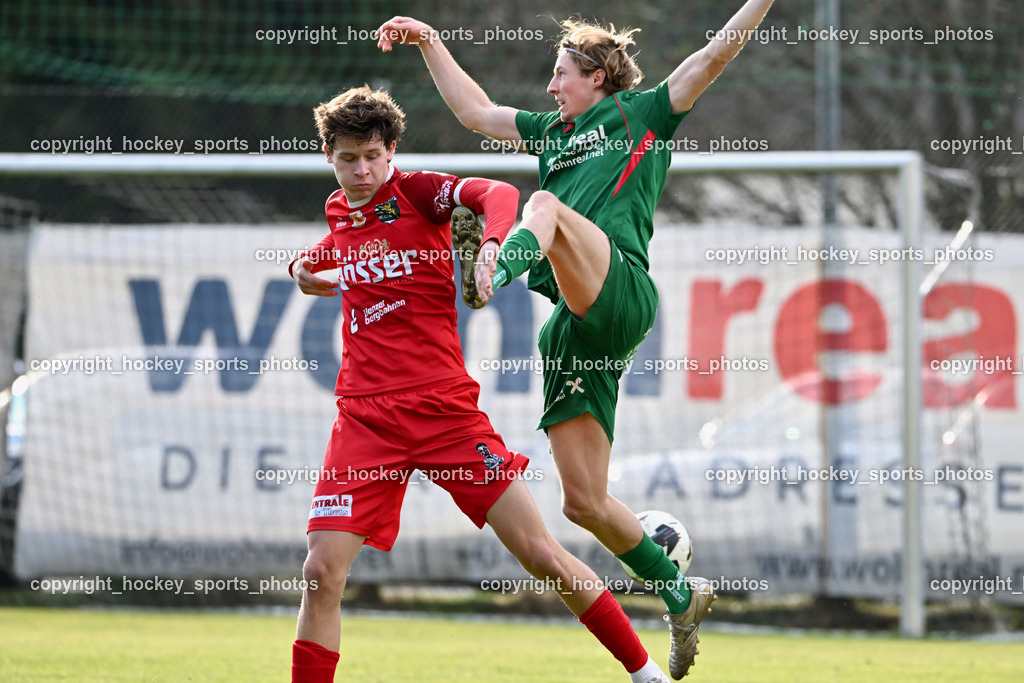FC ASKÖ Gmünd vs. SV Rapid Lienz | #3 Valentin Dorer Rapid Lienz, #20 Elias Rainer FC Gmünd, FC ASKÖ Gmünd vs. SV Rapid Lienz, FC ASKÖ Gmünd vs. SV Rapid Lienz am 09.11.2025 in Ferlach (Ballspielhalle Ferlach), Austria, (Photo by Bernd Stefan)