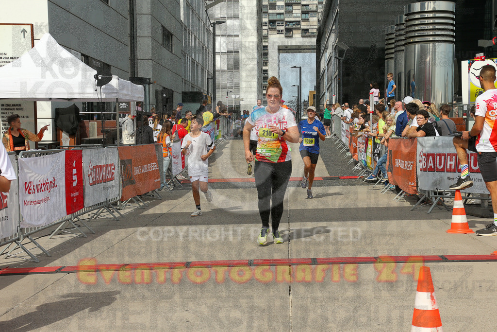 250920_1331_EX1_5236 | Sportfotografie im Rhein-Sieg Kreis, Köln, Bonn, NRW, Rheinland Pfalz, Hessen, etc. Unser Tätigkeitsfeld umfasst den Laufsport vom Volkslauf über den Marathon, Duathlon, Triathon bis zum Ultralauf wie Kölnpfad Ultra oder Schindertrail.