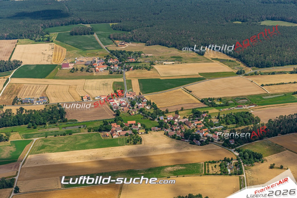 aktuelles Luftbild von  Stinzendorf - Luftaufnahme wurde 2019 von https://frankenair.de mittels Flugzeug (keine Drohne) erstellt.
