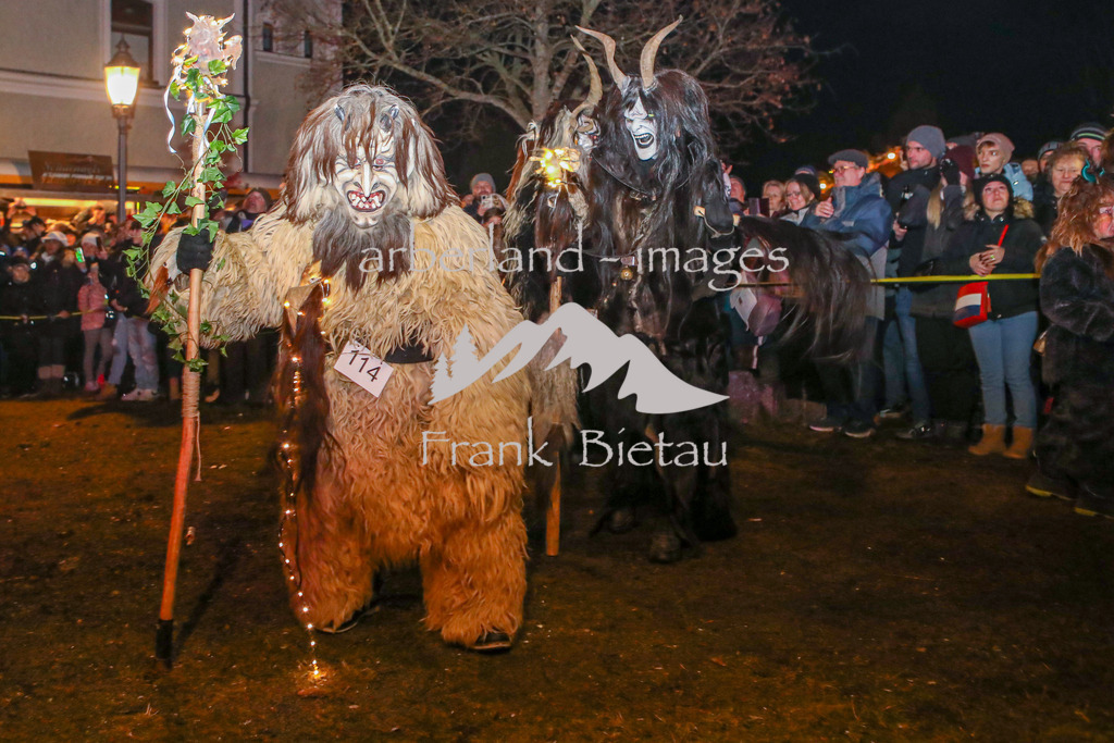 OE7A6980 | das Höllenspektakel im Bayerischen Wald am Abend vor der Sylvesternacht