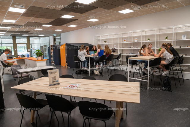 DSC_3786 | bre, Bensheim, Karl-Kübel-Schule, Einweihung Neubau, neue Mediathek, ,, Bild: Thomas Neu