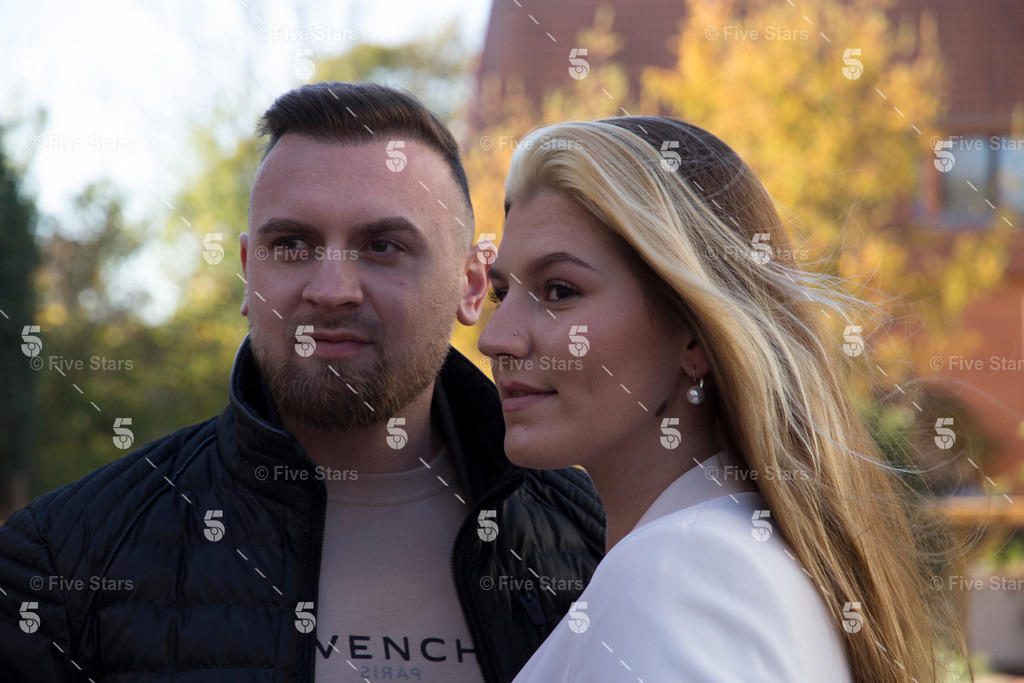 DSC00523_mitLogo3 | Five Stars Fotografie und Videografie fängt Ihre besonderen Momente mit atemberaubenden Bildern und hochwertigen Videos ein. Perfekt für Hochzeiten, Events und mehr – lassen Sie sich von unserer Expertise und Kreativität begeistern.