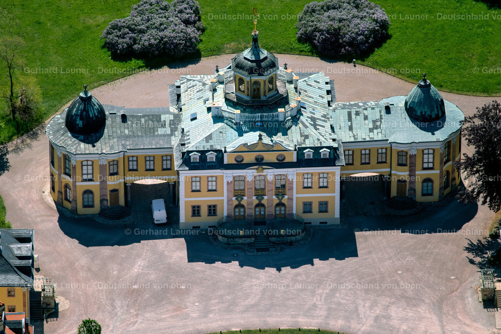 4026917 | WEIMAR 07.05.2020 Gebäudekomplex im Schloßpark von Schloß Belvedere in Weimar im Bundesland Thüringen, Deutschland. Weiterführende Informationen bei: Klassik Stiftung Weimar. // Building complex in the park of the castle Belvedere in Weimar in the state Thuringia, Germany. Further information at: Klassik Stiftung Weimar. Foto: Gerhard Launer