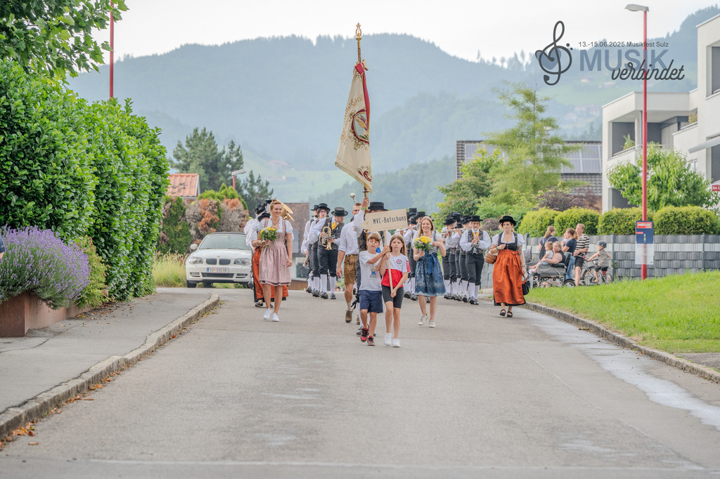 DSC_4209 | "Fussifoto.com – Ihr Ansprechpartner für hochwertige Fotografie! Entdecken Sie kreative Bilder und professionelle Dienstleistungen. Kontaktieren Sie uns für Ihre Projekte!"