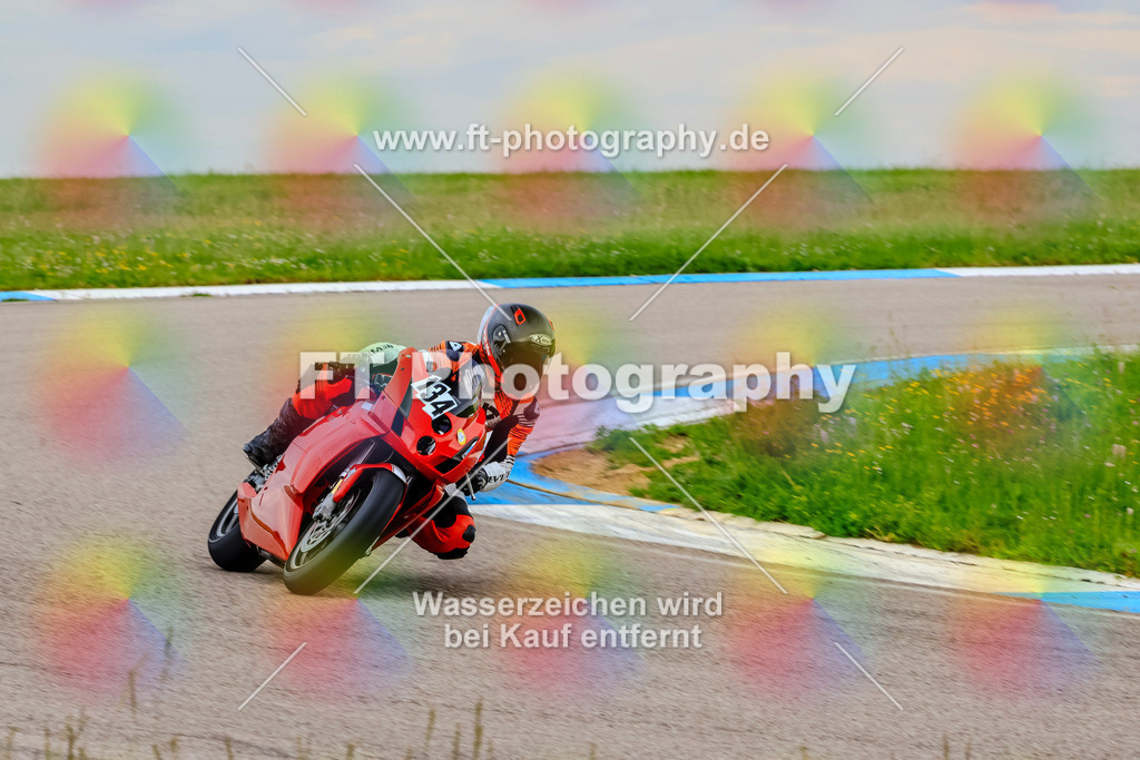MotoTeam-1786 | Hier findet Ihr Bilder von Touristenfahrten auf der Nürburgring Nordschleife oder von anderen Veranstaltungen die ich besucht habe. Viel Spass beim Durch Schauen 