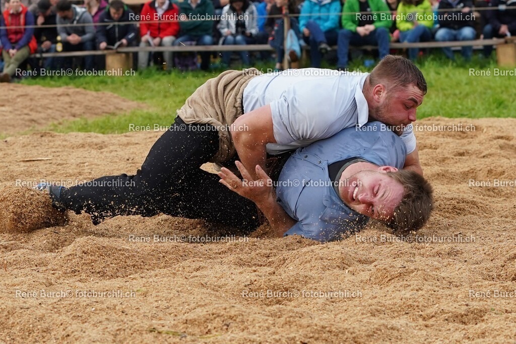 10 | René Burch leidenschaftlicher Fotograf aus Kerns in Obwalden.  Hier finden sie Sport, Landschaft und Natur Fotografie.
 - Realisiert mit Pictrs.com