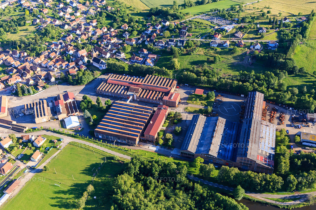 Vue aérienne: Dietrich von Norden à Oberbronn dans le département Bas Rhin, France.Photo: IMG_115422.jpg prise le 16/06/2019 par Werner Riehm/FLY-FOTO.euRésolution de l'original: 5472 x 3648 pxDe Dietrich Process Systems: Chemical Process Solutions and Services