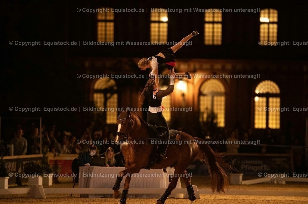 20230527_Voltigieren_NASPA_Flutlicht_1027 | equistock