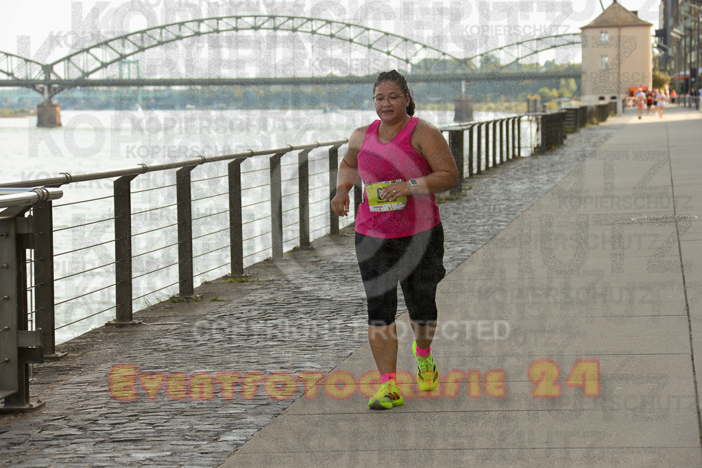 250920_1458_EX1_8328 | Sportfotografie im Rhein-Sieg Kreis, Köln, Bonn, NRW, Rheinland Pfalz, Hessen, etc. Unser Tätigkeitsfeld umfasst den Laufsport vom Volkslauf über den Marathon, Duathlon, Triathon bis zum Ultralauf wie Kölnpfad Ultra oder Schindertrail.