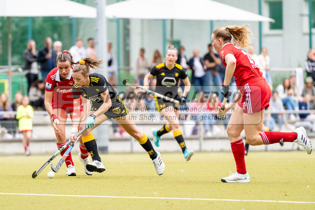 HK_20240407_100187 | 1. Bundesliga Hockey Damen Rot-Weiss Köln - Harvestehuder THC am 7.4.2024 Rot-Weiss Köln, Köln , Maren Kiefer ( Harvestehuder THC #44 )