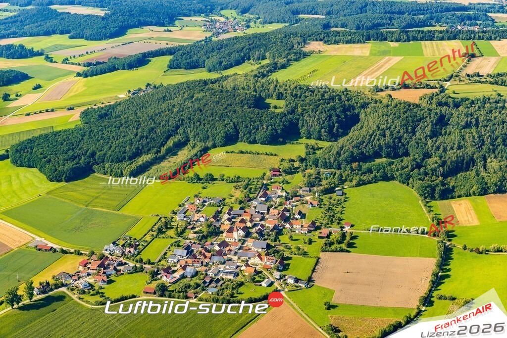 Geschenkidee Aue bei Thalmässing -Die Luftbildaufnahme wurde 2025 vom UL-Flugzeug heraus erstellt ( keine Drohne ) - Hochauflösende Luftaufnahme -Nicht vergleichbar mit Google Maps oder Satelittenbilder- Die Geschenkidee !Mit Lizenz und Bildrechte bestellbar