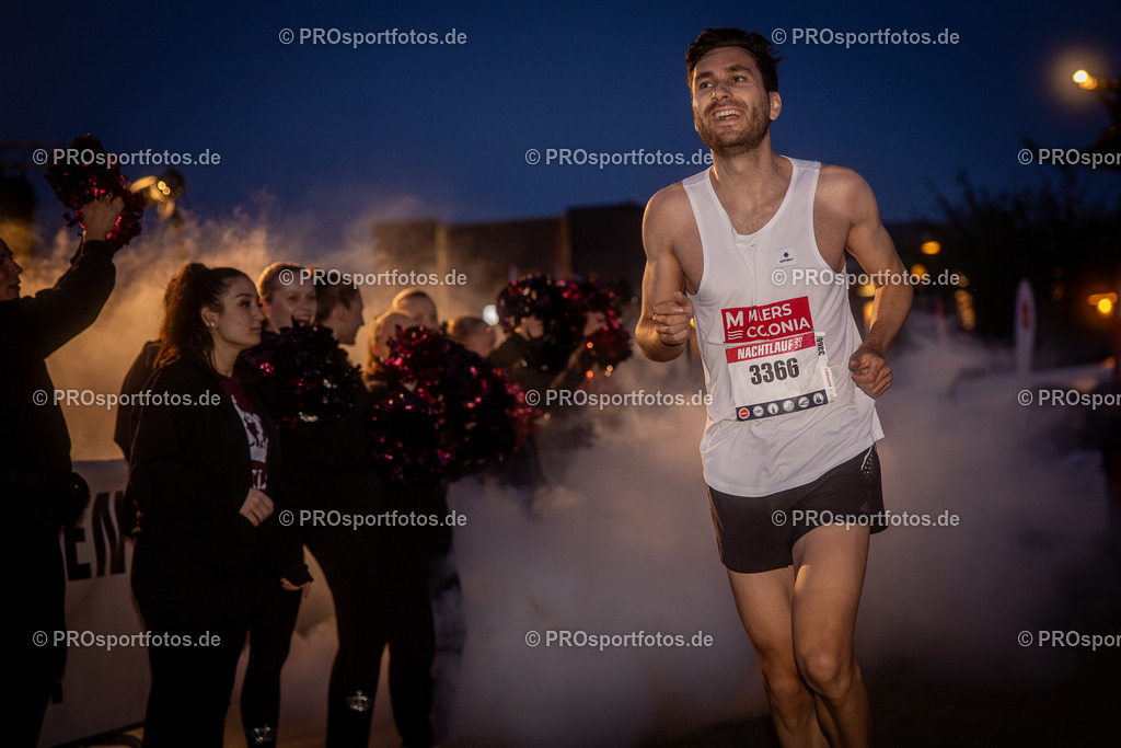 21. ASV Nachtlauf; Koeln, 08.05.24 | Impressionen vom 21. ASV Nachtlauf am 08.05.24 am Tanzbrunnen in Koeln. Foto: BEAUTIFUL SPORTS/Axel Kohring