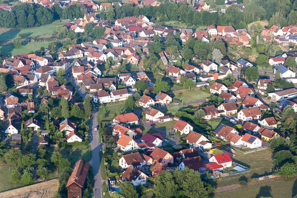 Aerial view: Village view in Scheibenhard in the state Bas-Rhin, France.Photo: IMG_082873.jpg taken on 06/26/2015 by Werner Riehm/FLY-FOTO.comResolution of the original: 5472 x 3648 px