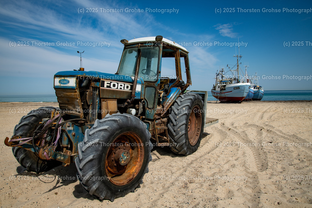 Thorup Strand, Denmark, 2023 | Thorup Strand is a natural harbour, Denmark's last coastal berth and the largest in Northern Europe. Thorup Strand ist ein Naturhafen, es ist der letzte Küstenanlegeplatz Dänemarks und der größte Nordeuropas. - Realisiert mit Pictrs.com