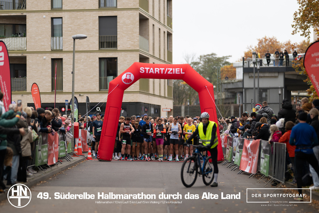 Süderelbe Halbmarathon 2025 I 09.11.2025 I Fotograf_DerSportfotograf.I 00303 | Der Sportfotograf. - Realisiert mit Pictrs.com
