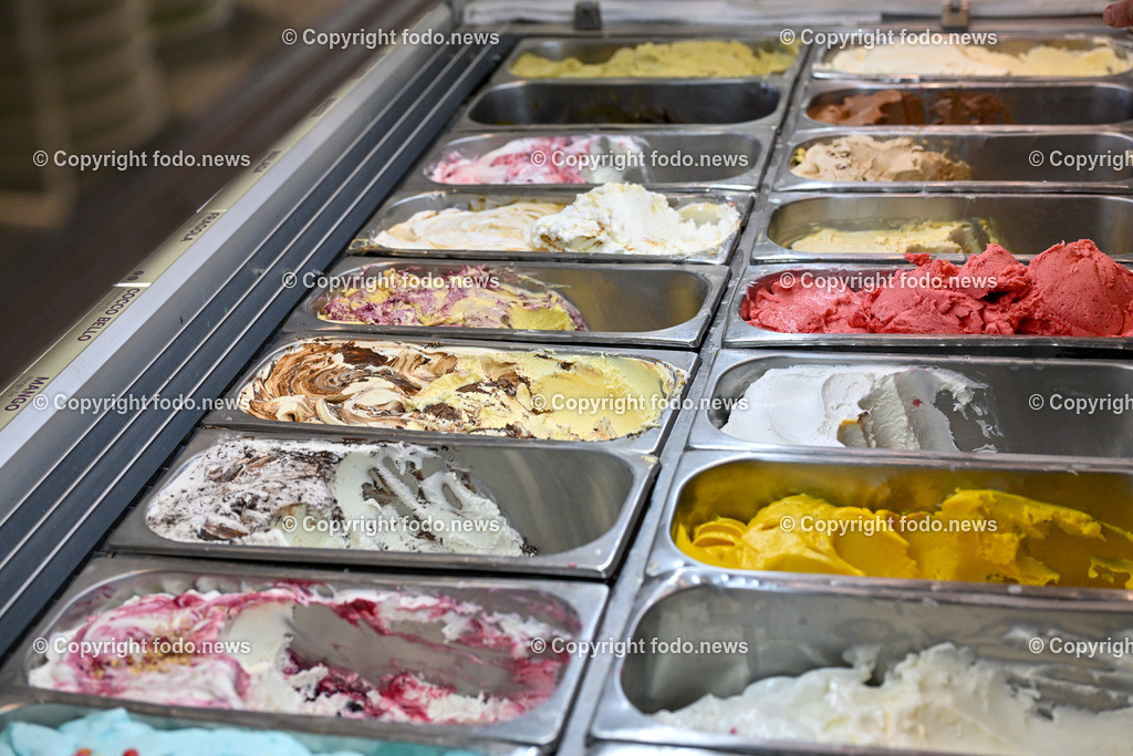 Landstrasse Linz_ Eissalon_ Eispreise_ 20.03.2024-16 | 20.03.2024, Linz, AUT, Eis, Eissalon im Bild Eis, Eiskugel, Eistsorten, Gelati