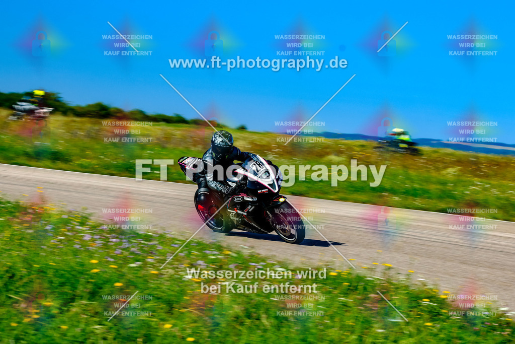 028-2055 | Hier findet Ihr Bilder von Touristenfahrten auf der Nürburgring Nordschleife oder von anderen Veranstaltungen die ich besucht habe. Viel Spass beim Durch Schauen 