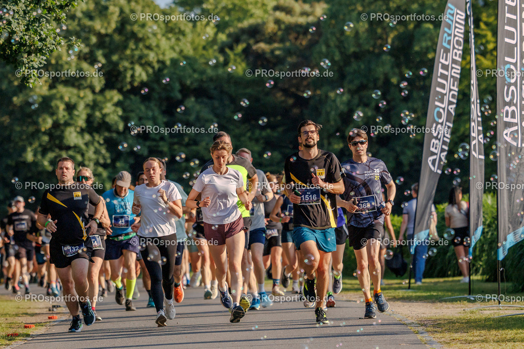 Sparda-Bank Nachtlauf Bonn; Bonn, 18.06.2025 | Impressionen vom Sparda-Bank Nachtlauf Bonn am 18.06.2025 in Bonn (Nordrhein-Westfalen). 