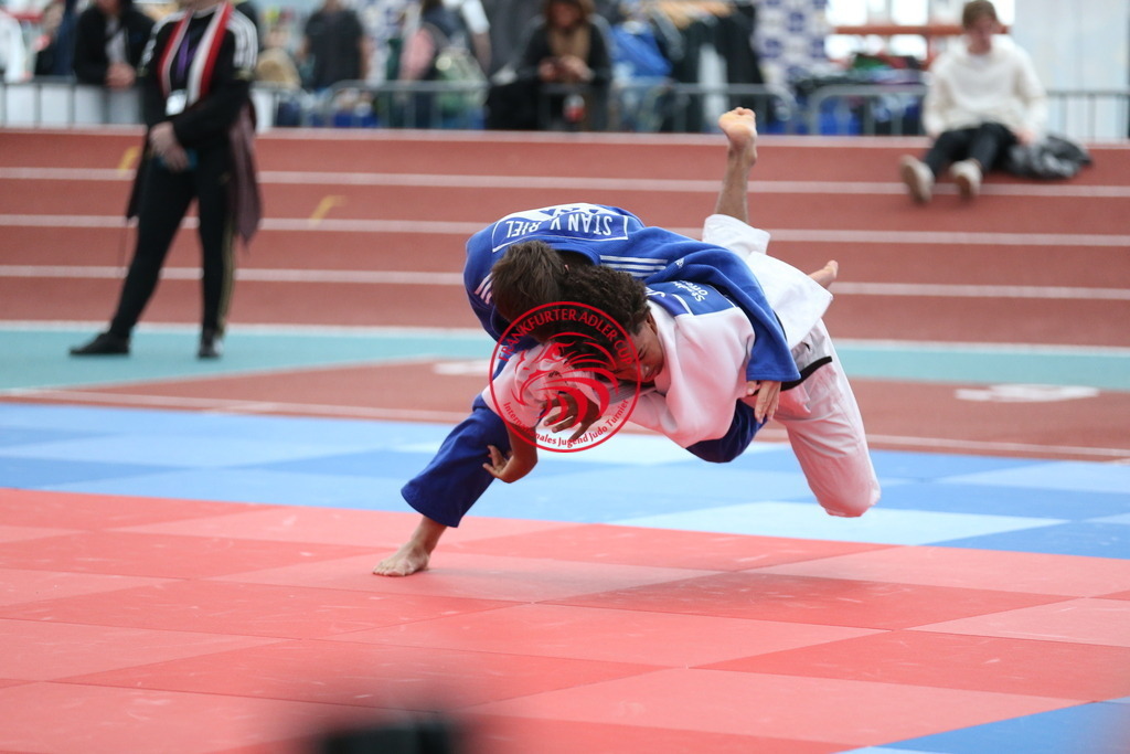 AT3Y0579 | Fotos vom Adler Cup - Pictures from Adler Cup

Hier findet Ihr alle Eindrücke und großen Momente der Adler Cup Wochenenden. Here you will find all impressions and great moments of the Adler Cup weekends. - Realisiert mit Pictrs.com