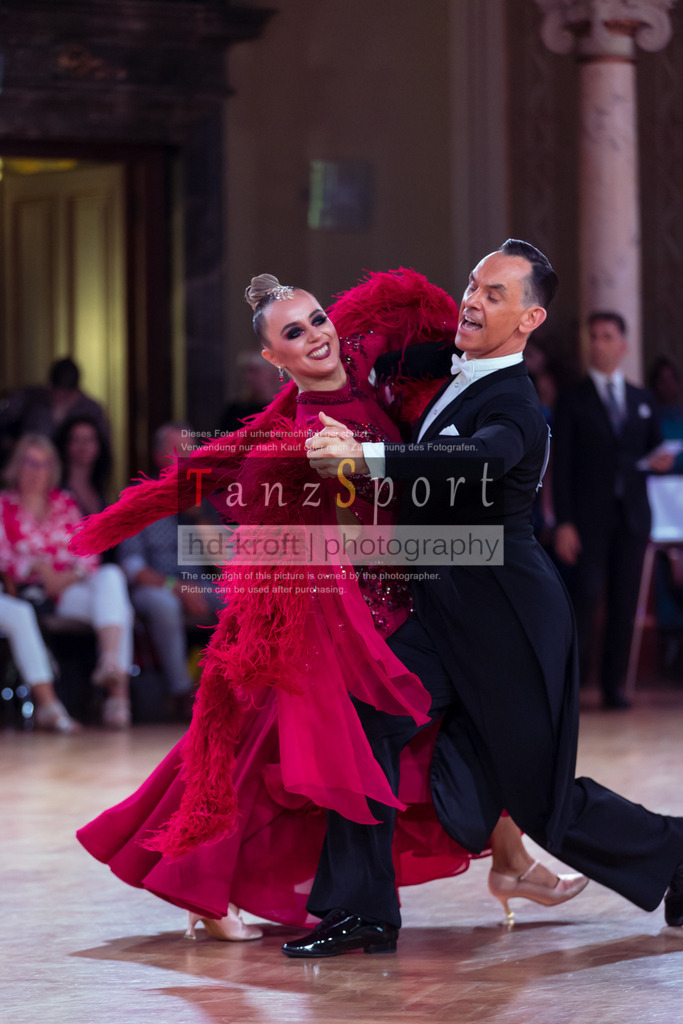 20250705_WDSF_Open_SenII_Std-dC25-2786 | Tanzsportbilder, Standardtanz, Lateintanz, WDSF, DTV, LTVB, dancecomp, goc, hessen tanzt, blaues band der spree, walzer, tango, wiener walzer, slowfox, quickstepp, samba, rumba, cha-cha-cha, paso doble. jive, hd-kroft photography, turniertanzsport