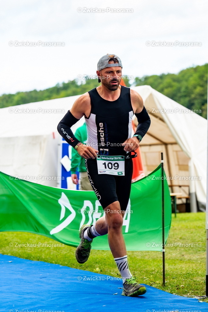 2024_0615_KoberbachTriathlon_DSC_8426 | Urban. Natur. Panorama. Luftbild. 
Der Bildershop für aufregende Perspektiven!
Für Deko, Wandbild und Kalender!
Wir bringen LED-Bilder zum Leuchten!
