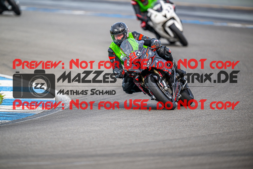 MaZZes_FotoMatrix_230410_3421 | INST