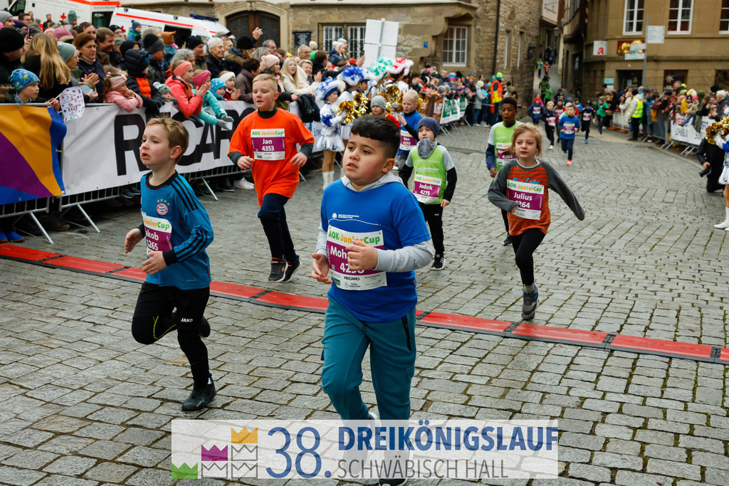 400m AOK Junior Cup | 3 Koenigslauf 2024 400m AOK Junior Cup - Realisiert mit Pictrs.com