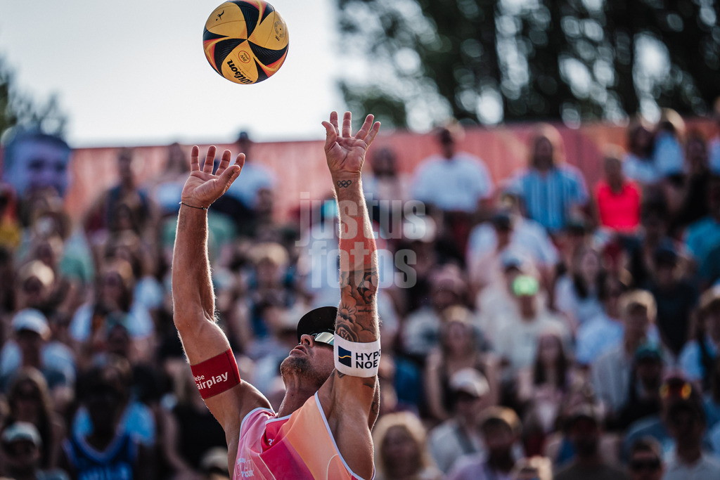 Beachvolleyball | Männer | Allianz German Beach Tour 2025 | Tourstop Berlin | 17.08.2025 | Zuspiel von Alexander Horst