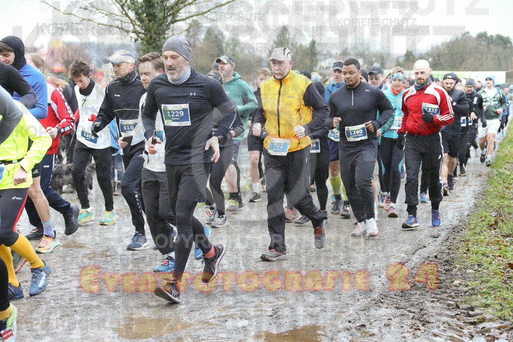 241208_0927_EX1_3817 | Sportfotografie im Rhein-Sieg Kreis, Köln, Bonn, NRW, Rheinland Pfalz, Hessen, etc. Unser Tätigkeitsfeld umfasst den Laufsport vom Volkslauf über den Marathon, Duathlon, Triathon bis zum Ultralauf wie Kölnpfad Ultra oder Schindertrail.