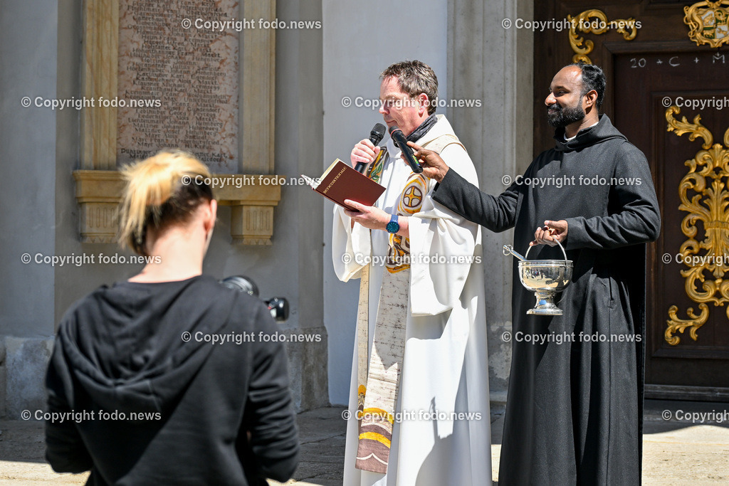 Lets Vespa togehter 2025_ Vespatreffen Neuhofen_ 27.04.2025-227 | 27.04.2025, Neuhofen, Kremsmuenster, AUT, Lets Vespa togehter 2025, Vespatreffen, im Bild Teilnehmer Vespatreffen, Motorsport Stadler©Copyright: Harald Dostal / fodo.media   Alle Bilder honorarfrei