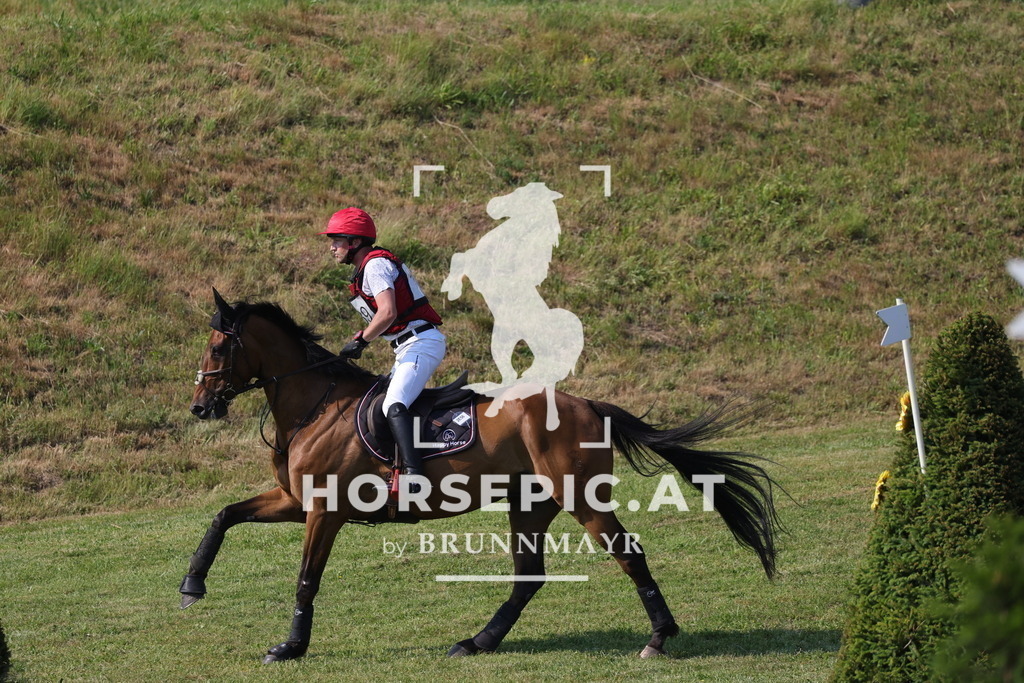 0P6A9267 | Willkommen bei Brunnmayr - Design & Fotografie – Ihrem Spezialisten für Reitturniere und Pferdeveranstaltungen in Oberösterreich, Salzburg und Bayern! Seit über 17 Jahren sind wir leidenschaftlich dabei.