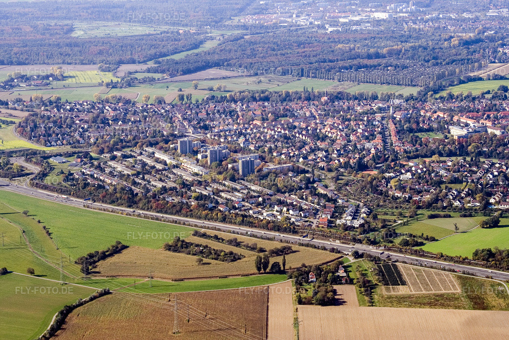 Luftbild: Ortsansicht von Osten im Ortsteil Rüppurr in Karlsruhe im Bundesland Baden-Württemberg in Deutschland. Foto: IMG_8644.jpg vom 14.10.2007 durch Werner Riehm/FLY-FOTO.de